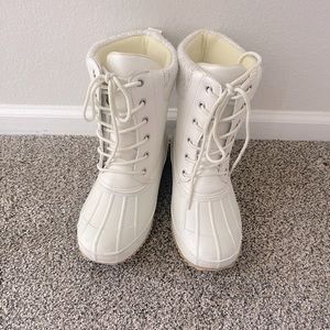 Torrid ivory snow boots